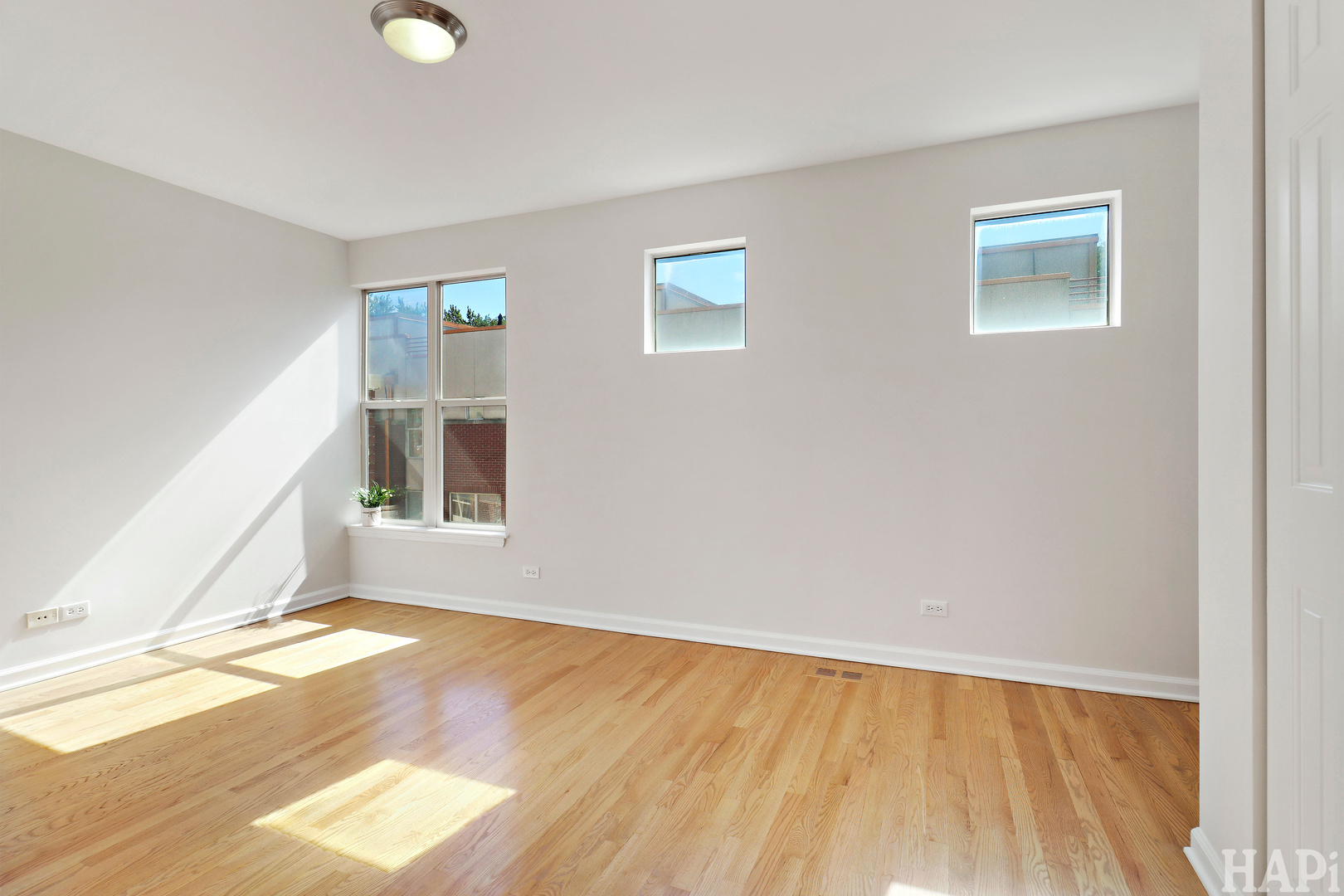6957 N Western Avenue E Property Photo 16