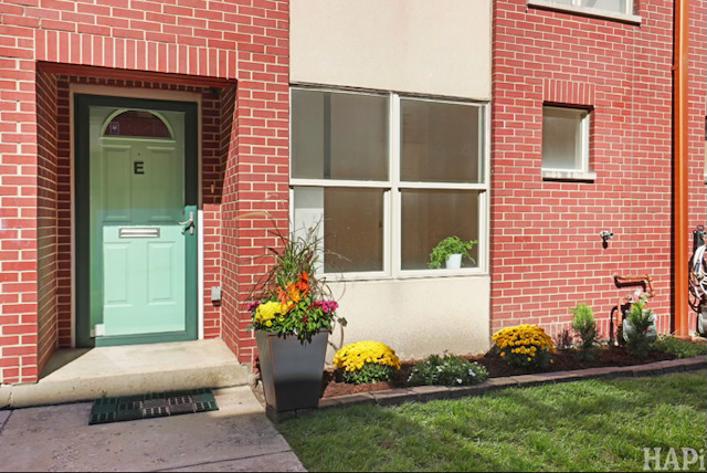 6957 N Western Avenue E Property Photo 29