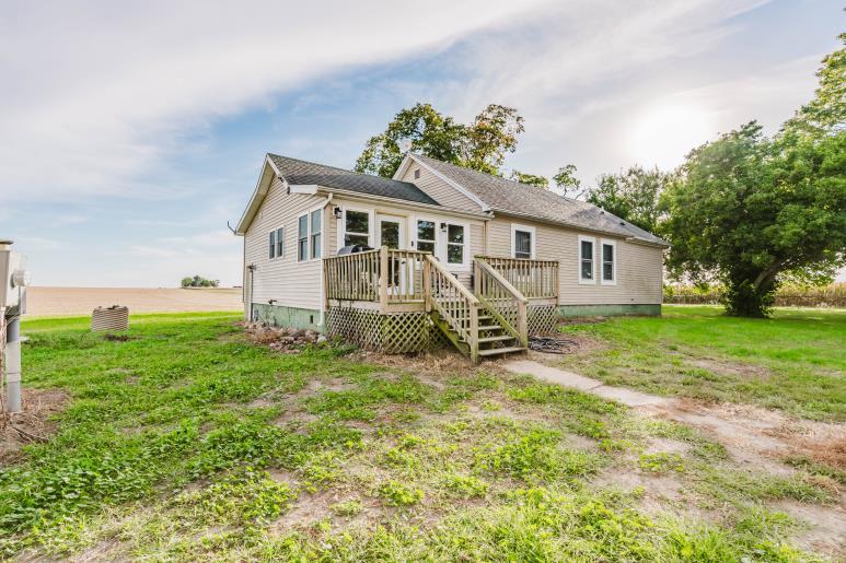 6528 Lilac Road Property Photo 2