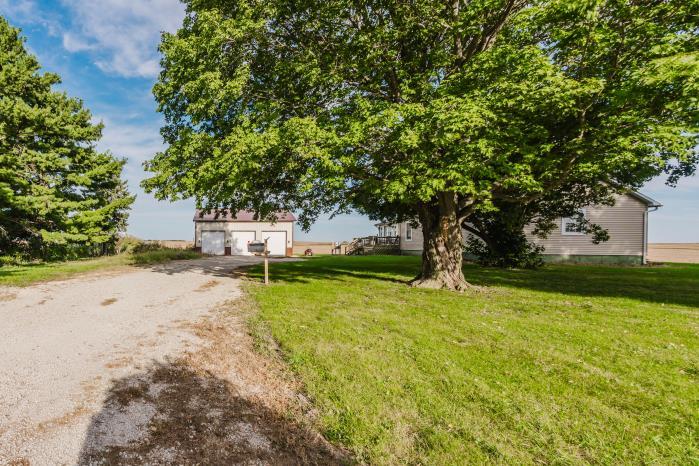 6528 Lilac Road Property Photo 4