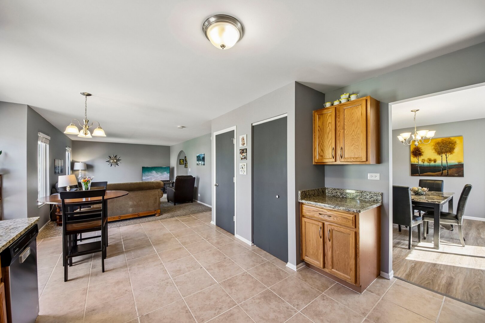 1067 Vermillion Street Property Photo 7