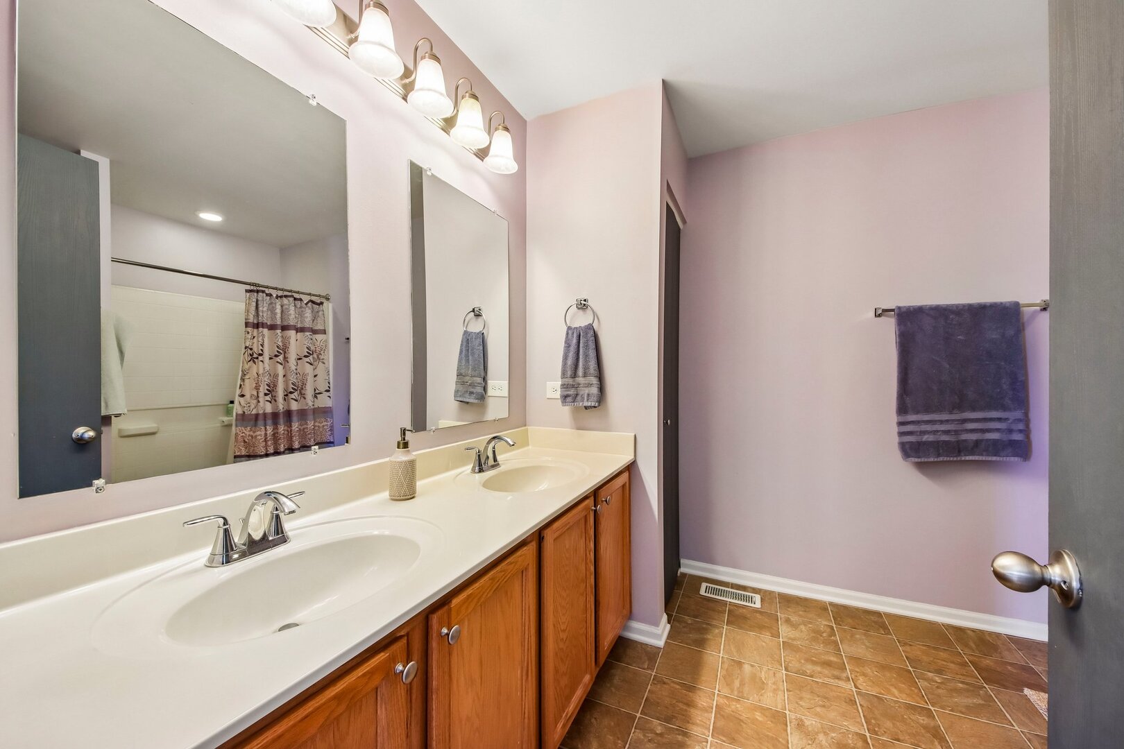 1067 Vermillion Street Property Photo 21