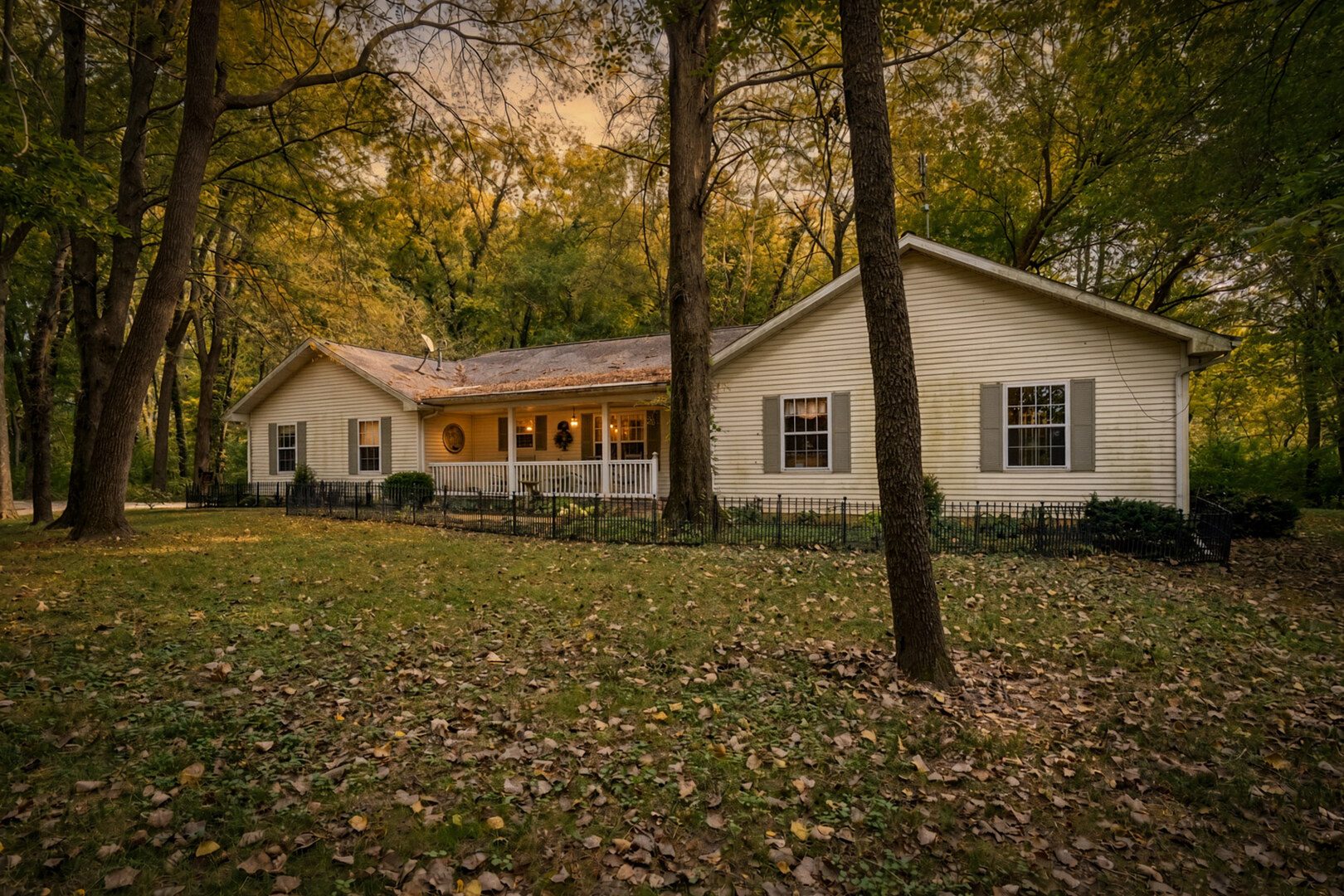 9360 Forest Creek Lane Property Photo 1