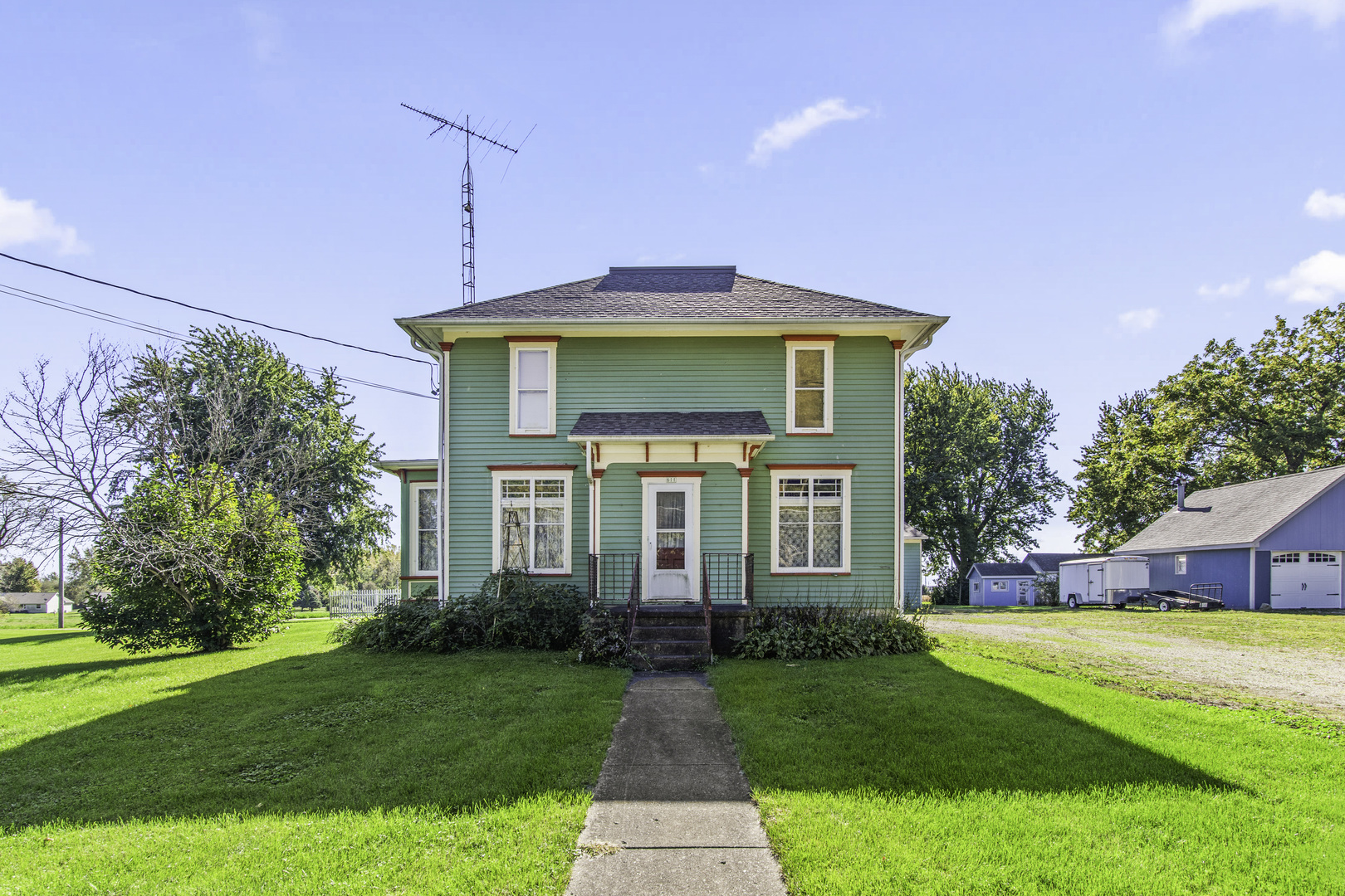 611 Chicago Road Property Photo 1