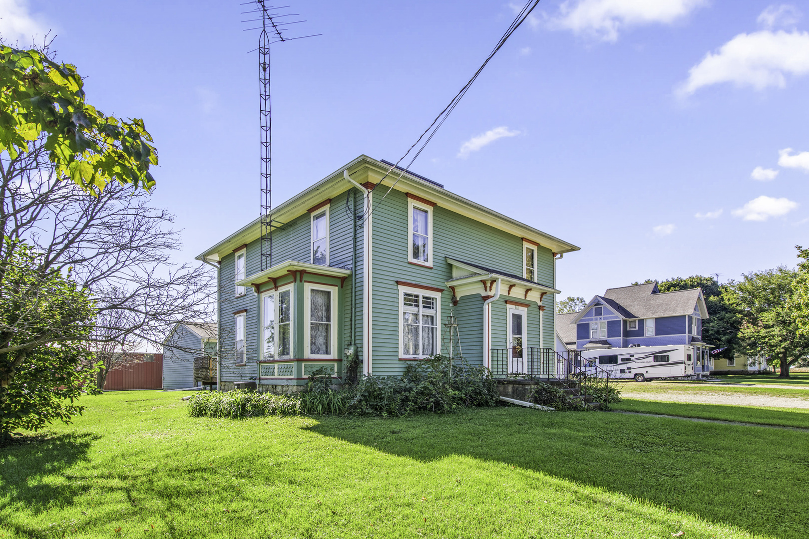 611 Chicago Road Property Photo 2
