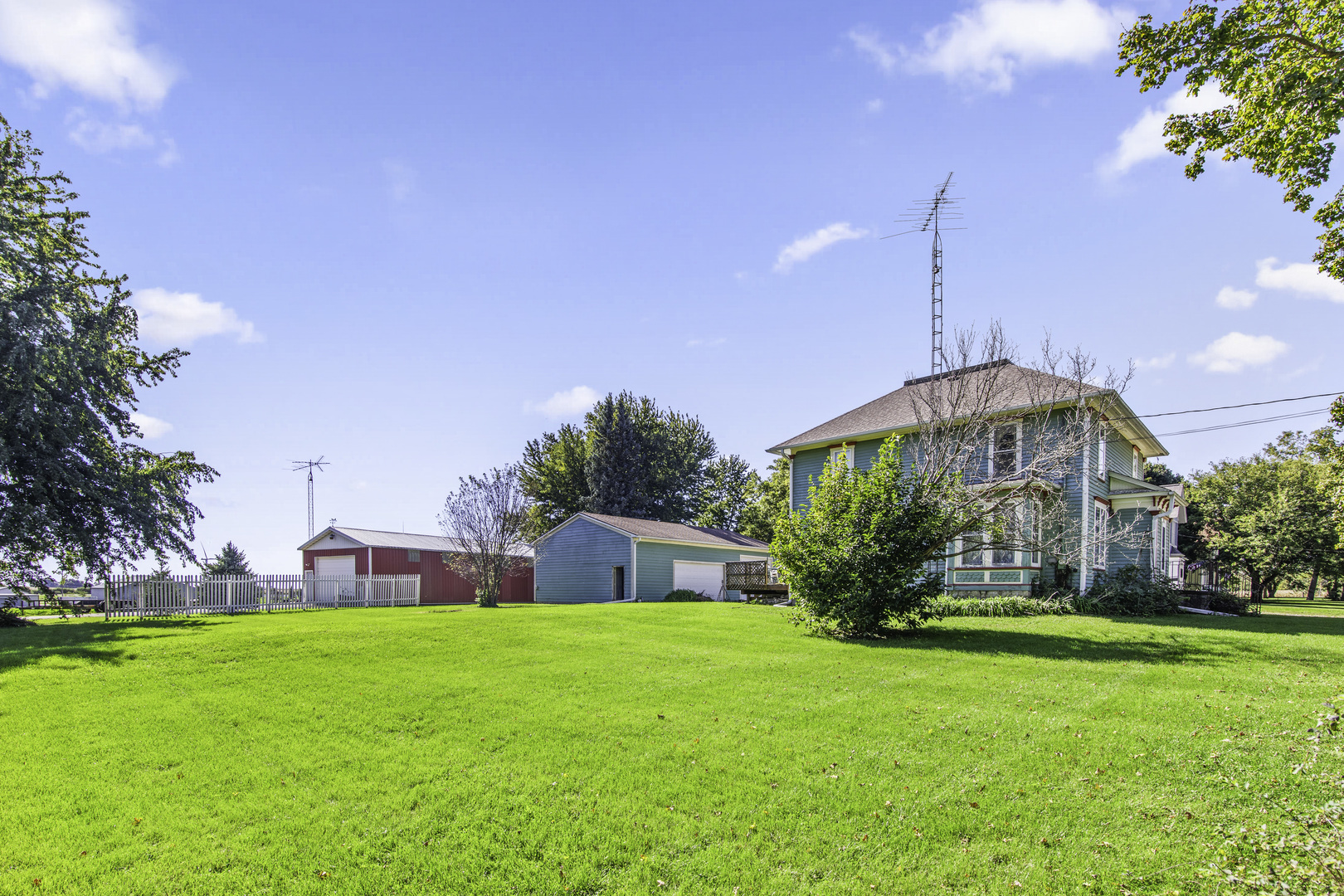 611 Chicago Road Property Photo 8