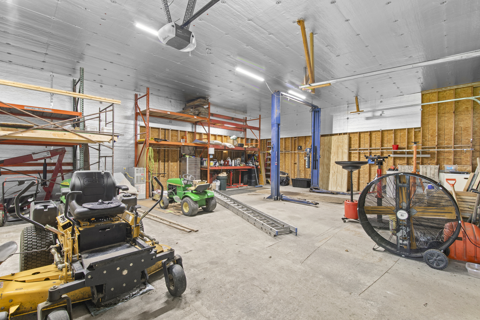 611 Chicago Road Property Photo 10