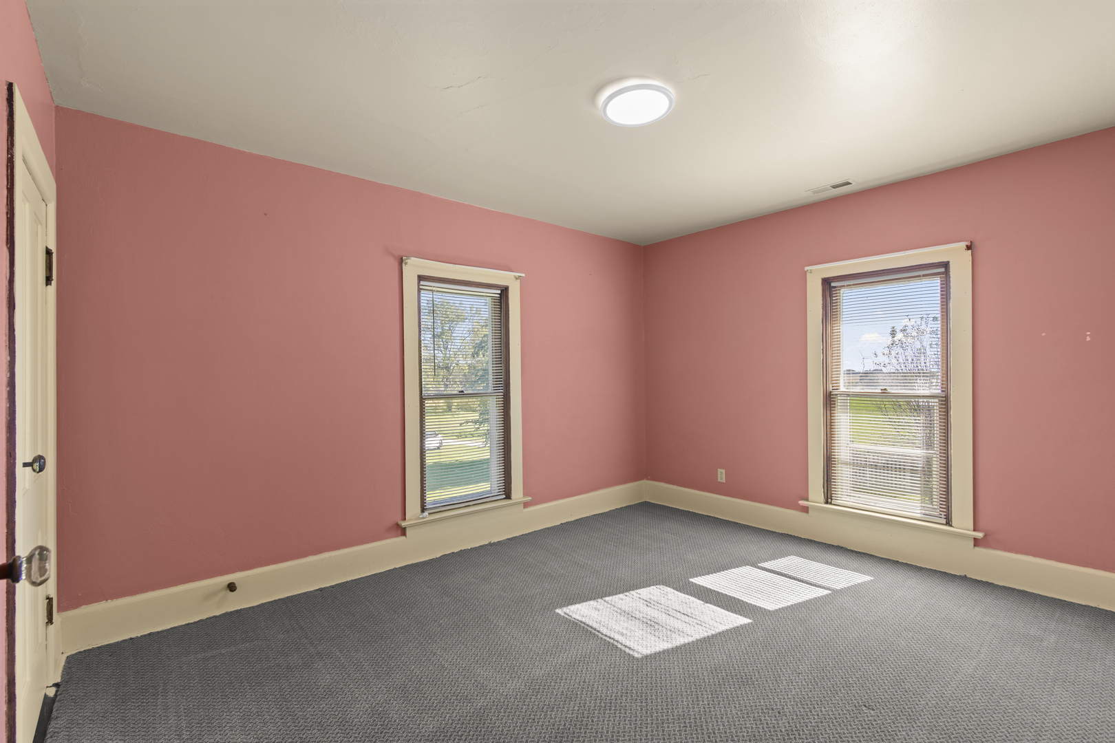 611 Chicago Road Property Photo 23