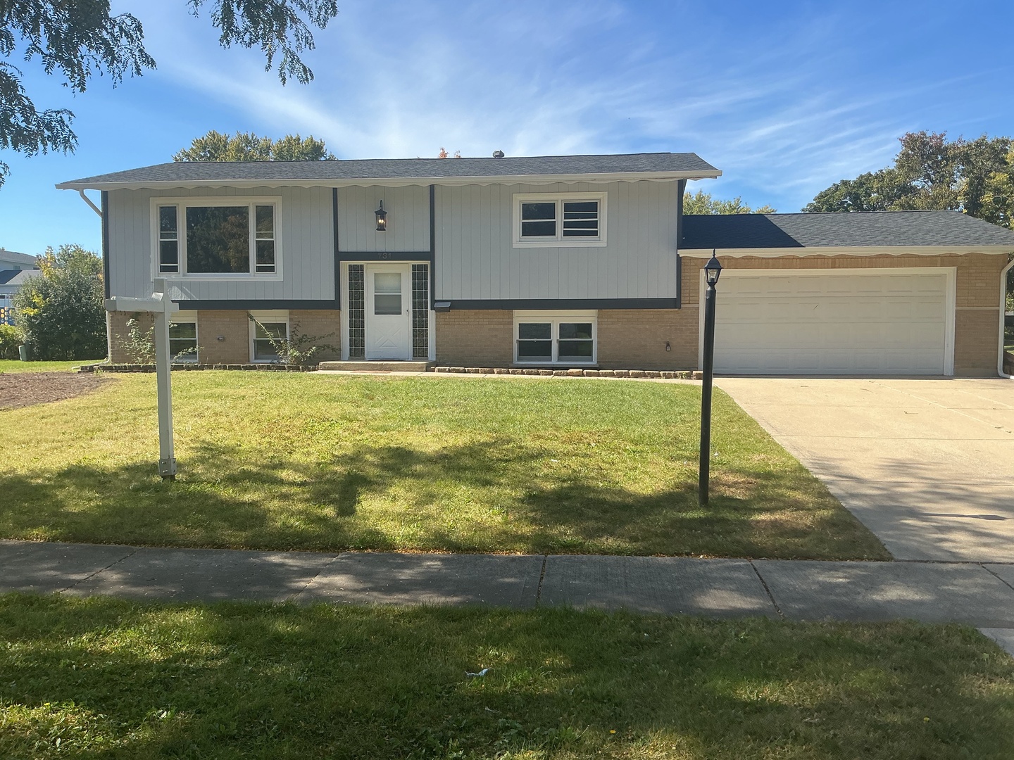 731 Claremont Drive Property Photo 1