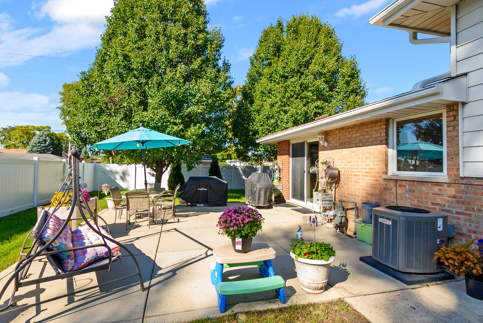 8301 Narragansett Avenue Property Photo 8
