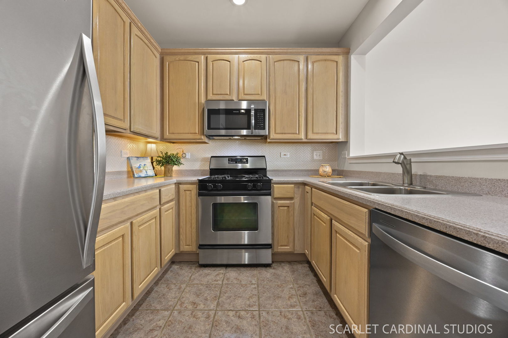 2534 Capitol Avenue Property Photo 5