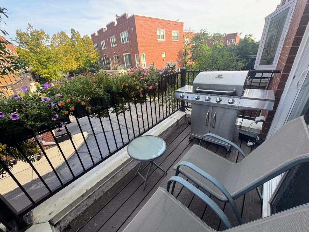 1777 W Altgeld Street C Property Photo 8
