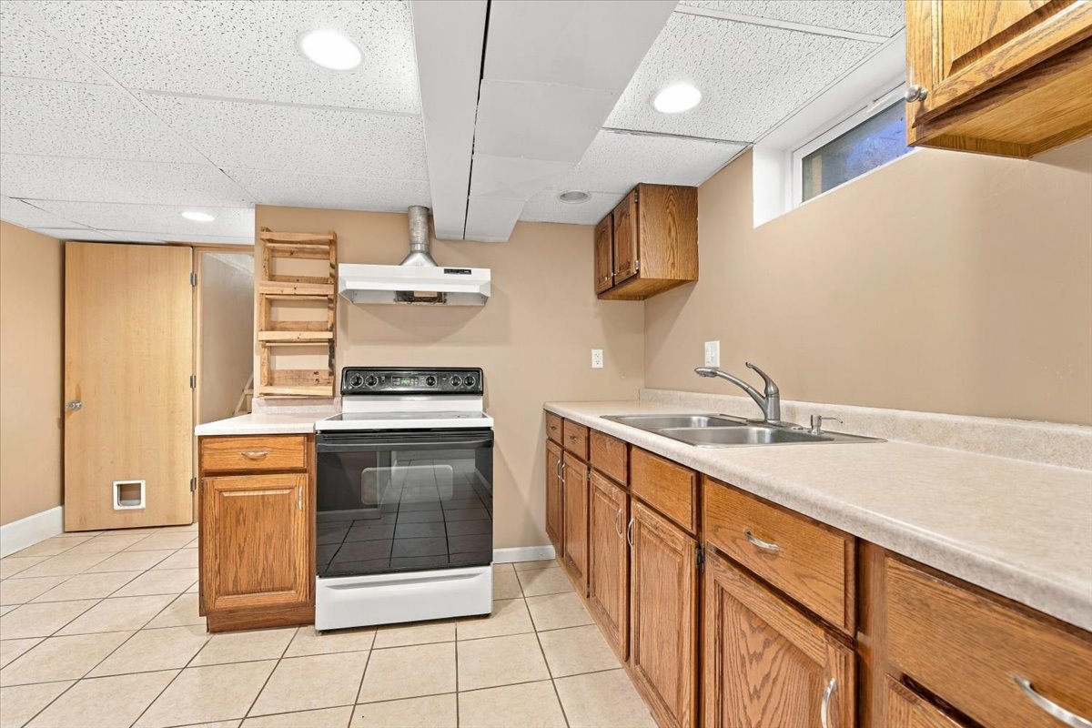 909 S Adelaide Street Property Photo 21