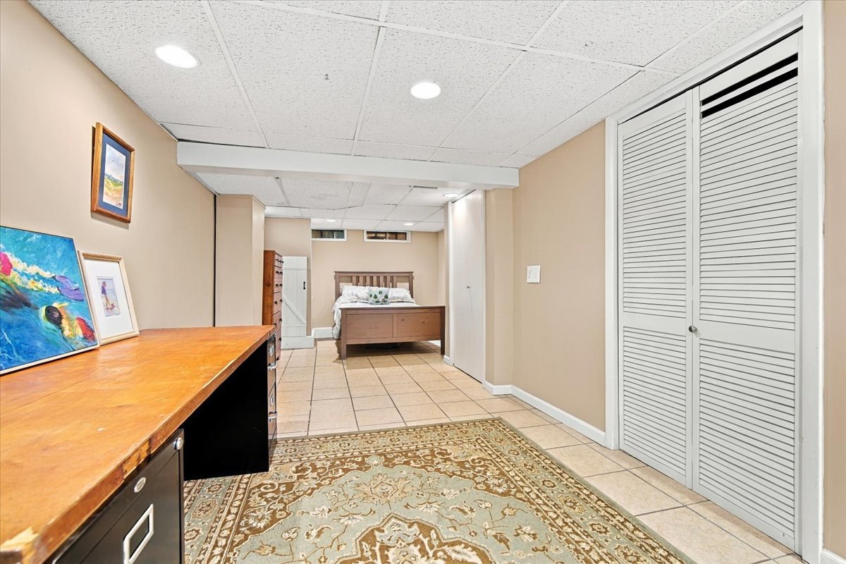 909 S Adelaide Street Property Photo 24