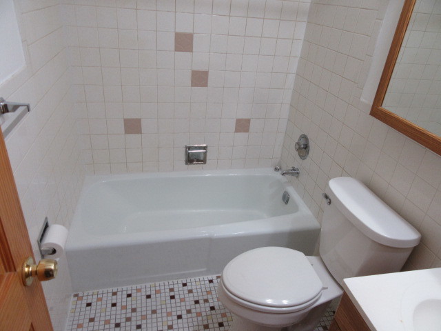 7650 W Altgeld Street 409 Property Photo 12