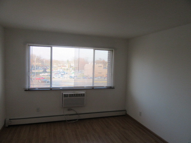 7650 W Altgeld Street 409 Property Photo 15