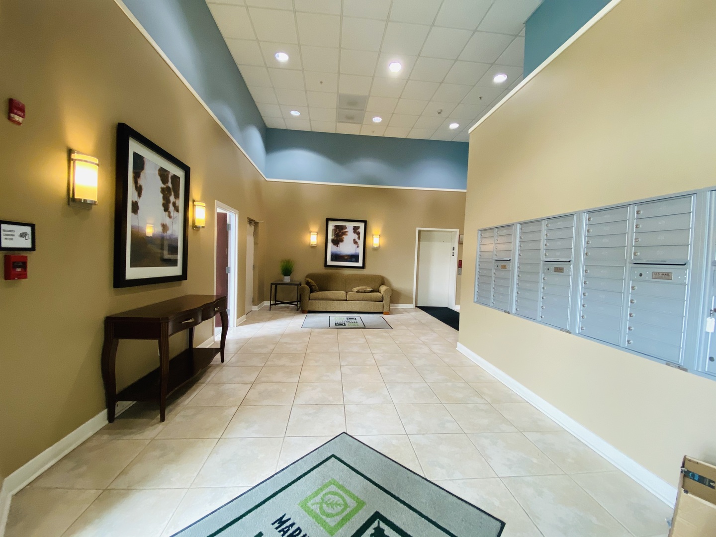 300 Village Circle 404 Property Photo 23