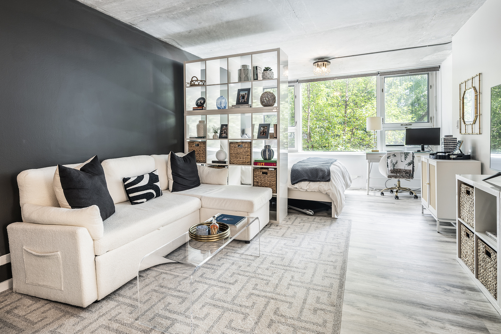 2728 N Hampden Court 203 Property Photo 7