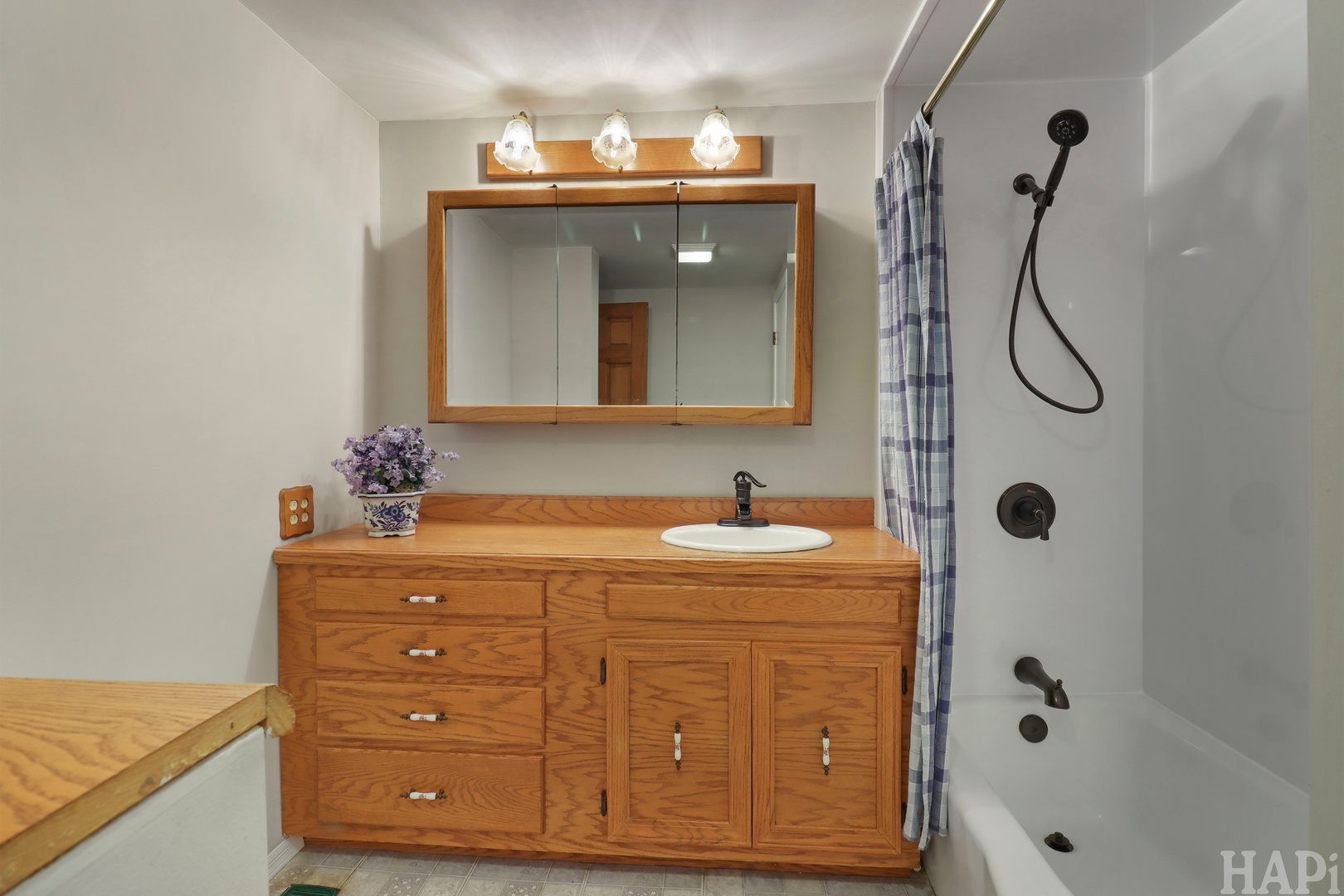 4712 Wildwood Drive Property Photo 8