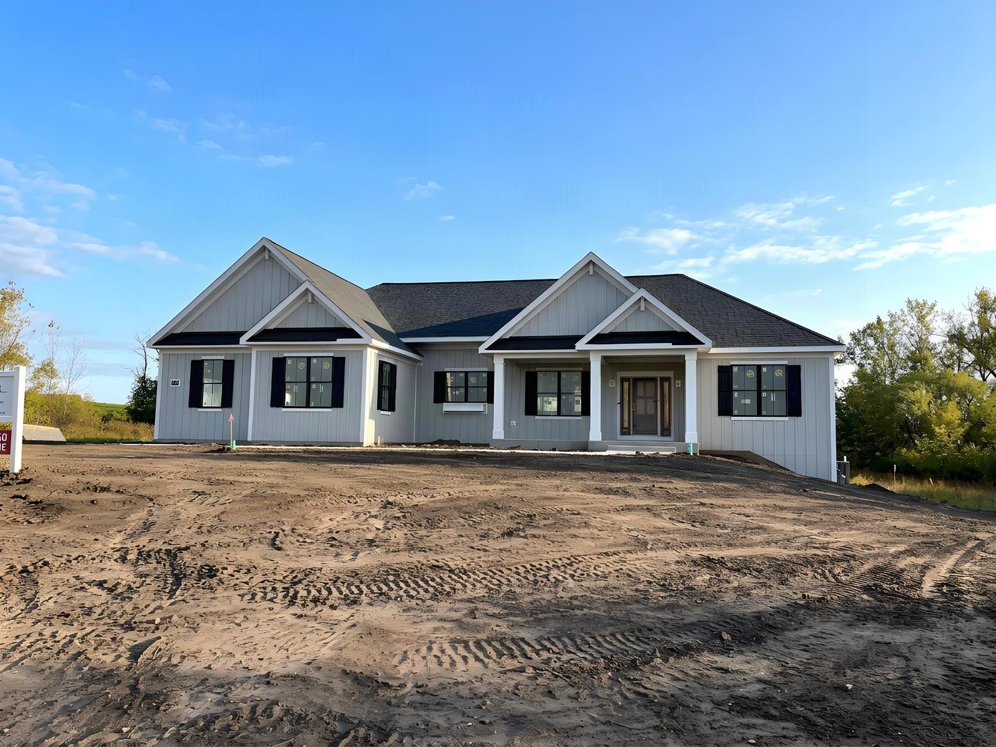 10525 Red Leaf Circle Property Photo 1