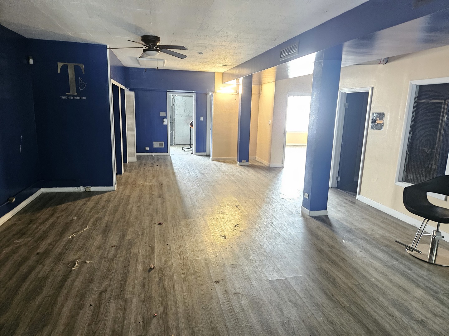 10924 S Western Avenue Property Photo 4