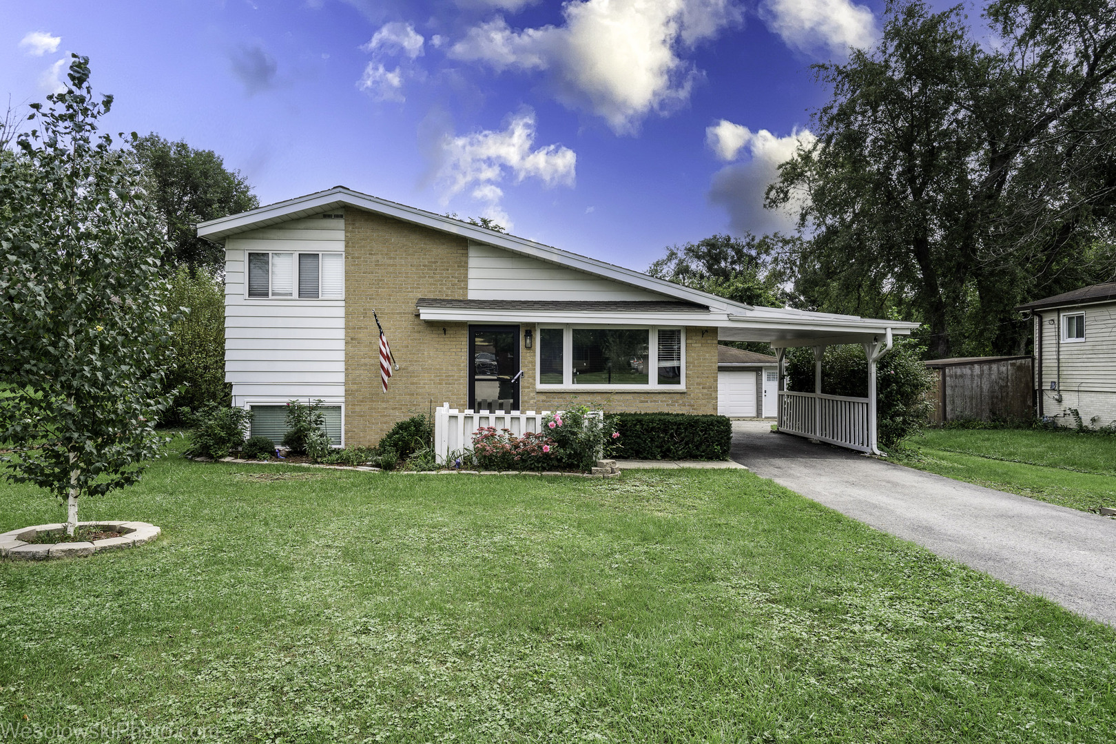 1n627 Park Boulevard Property Photo 1
