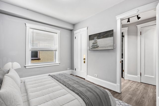 7025 N Wolcott Avenue 2 Property Photo 12