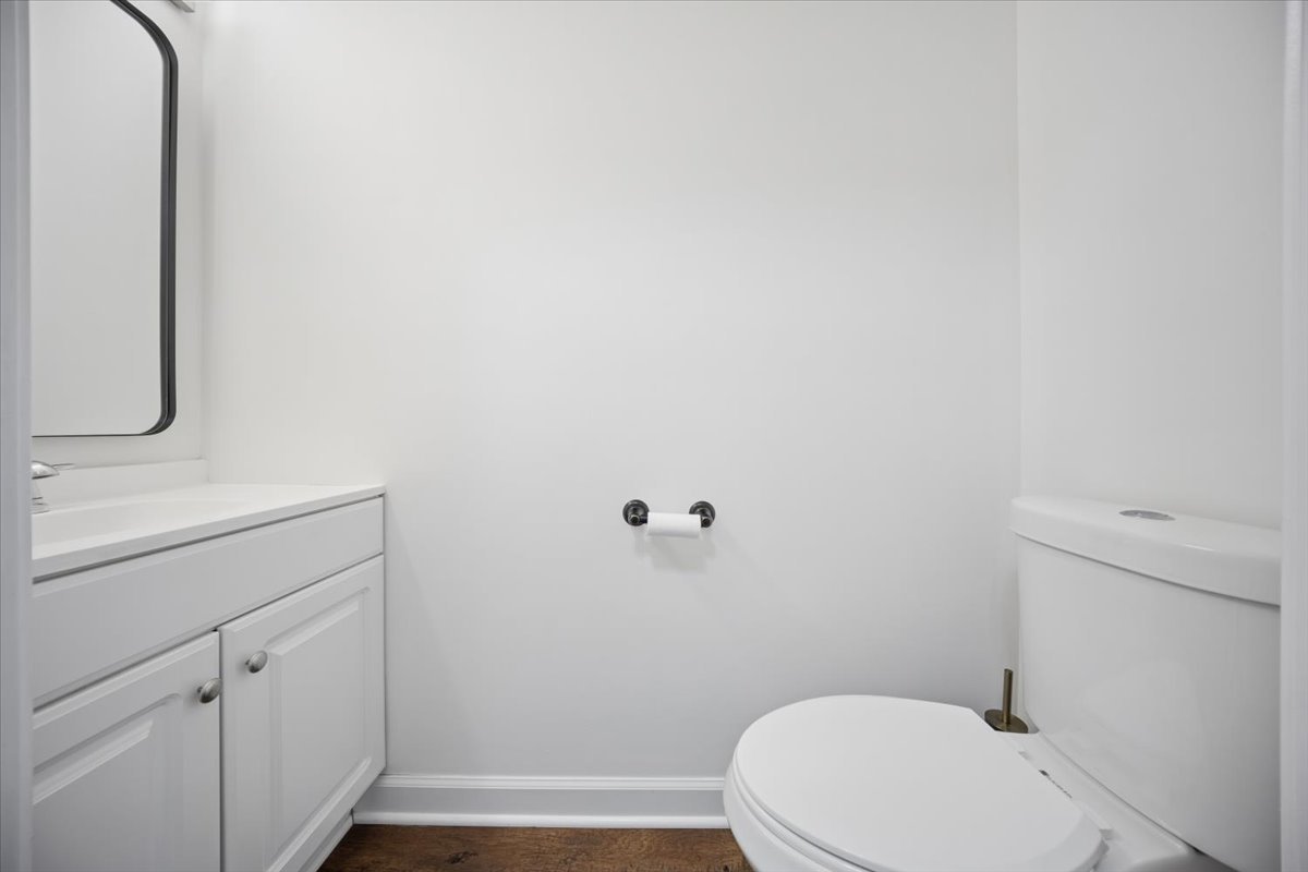 1452 N Chelsea Avenue Property Photo 10