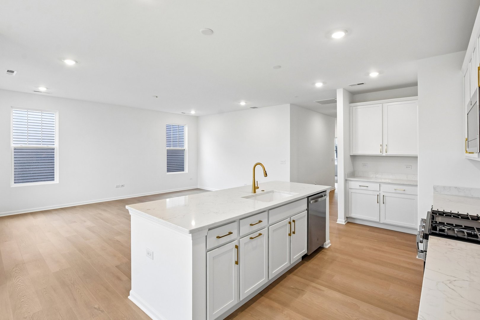 747 Alberta Avenue Property Photo 16