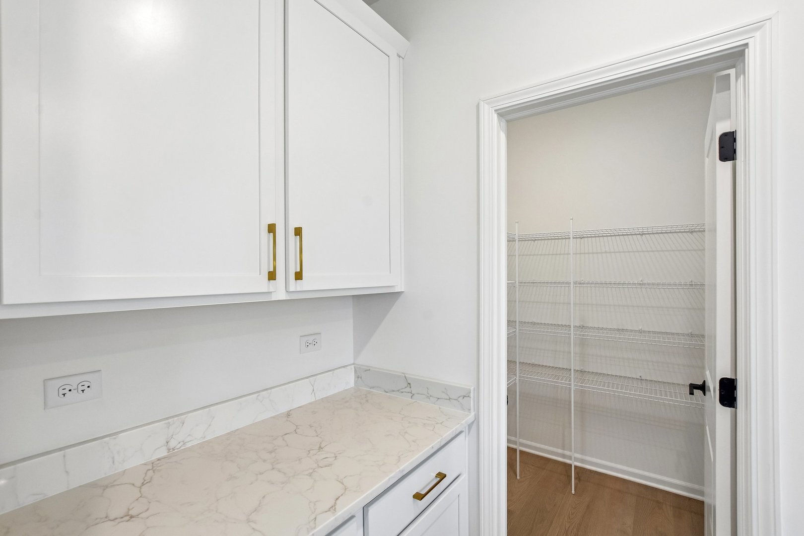 747 Alberta Avenue Property Photo 25