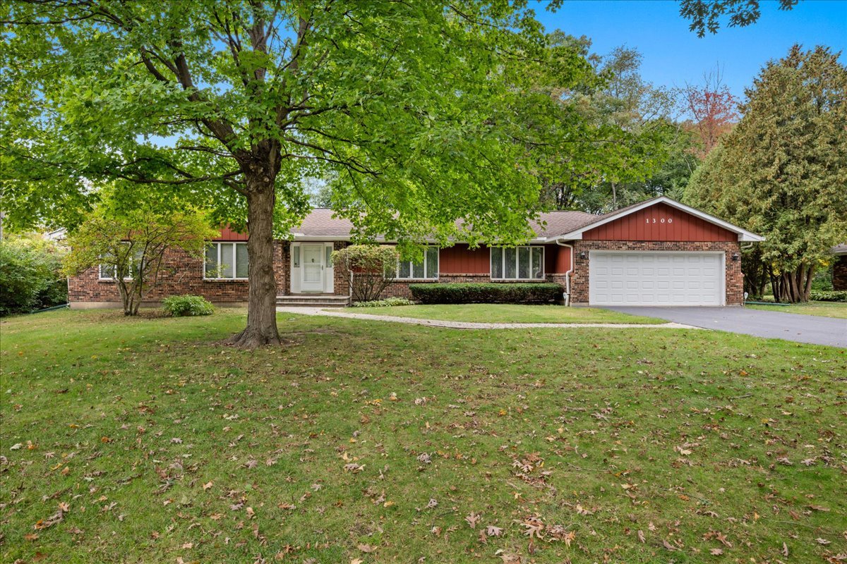 1300 Woodland Drive Property Photo 2