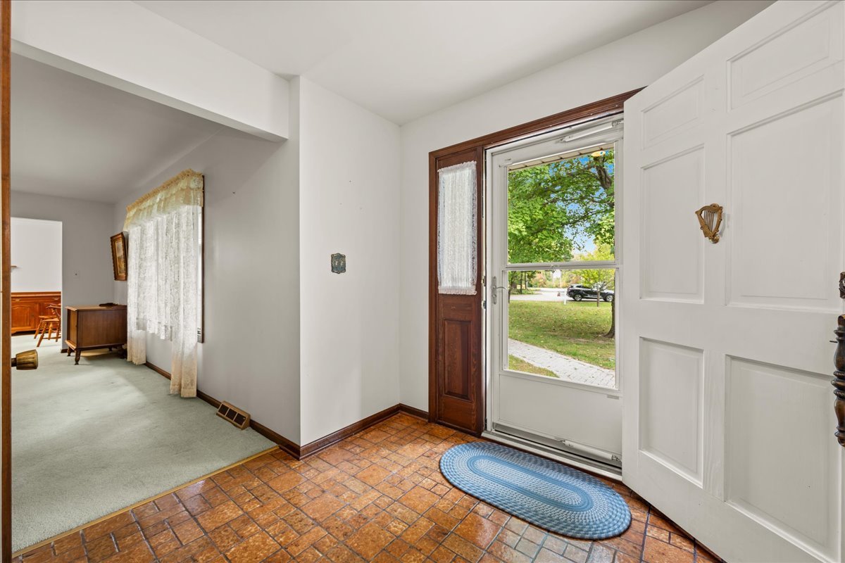 1300 Woodland Drive Property Photo 4