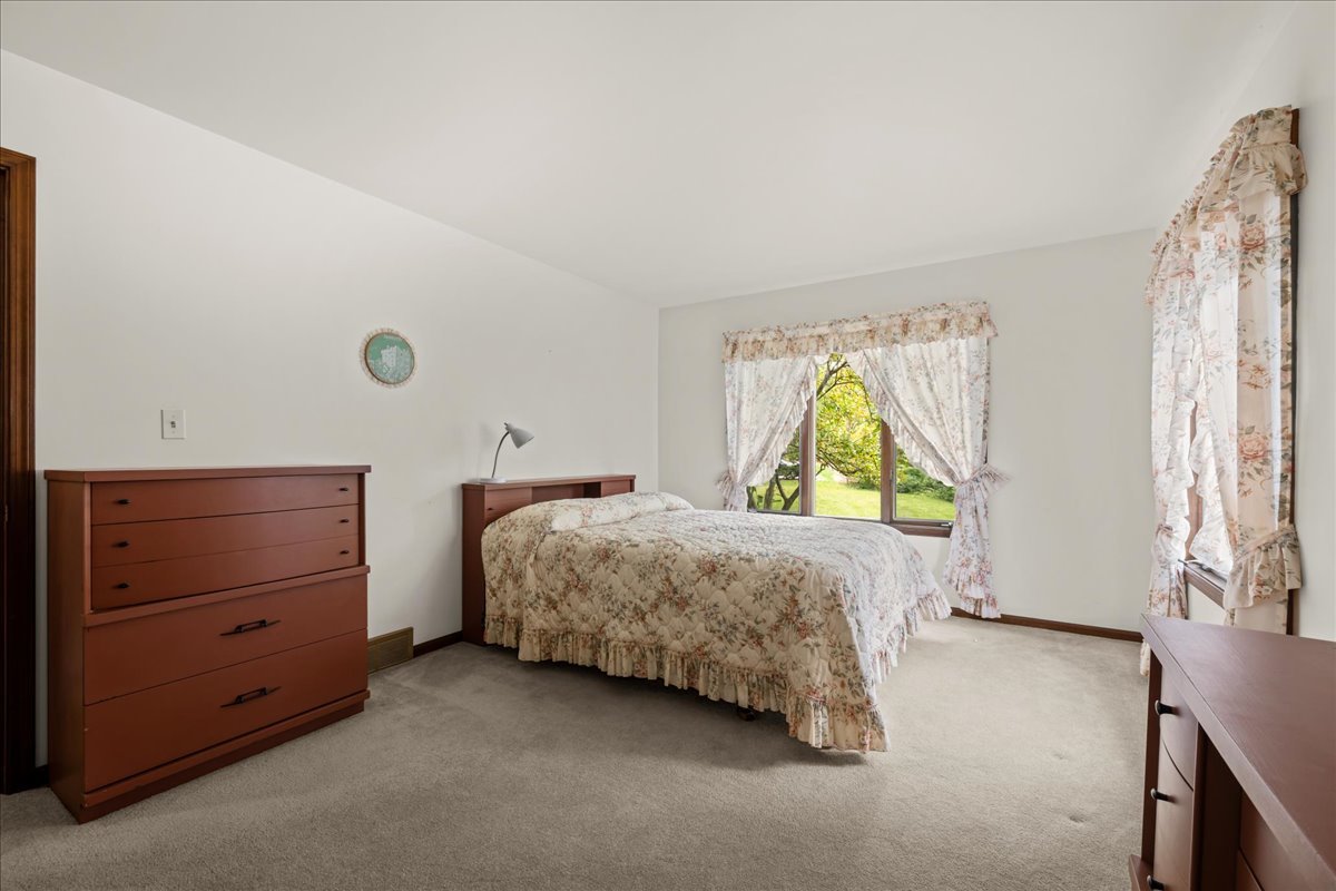 1300 Woodland Drive Property Photo 19