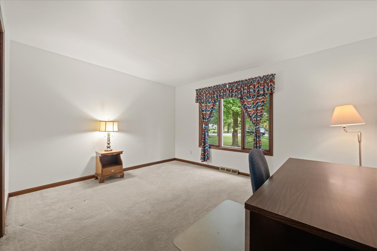 1300 Woodland Drive Property Photo 20
