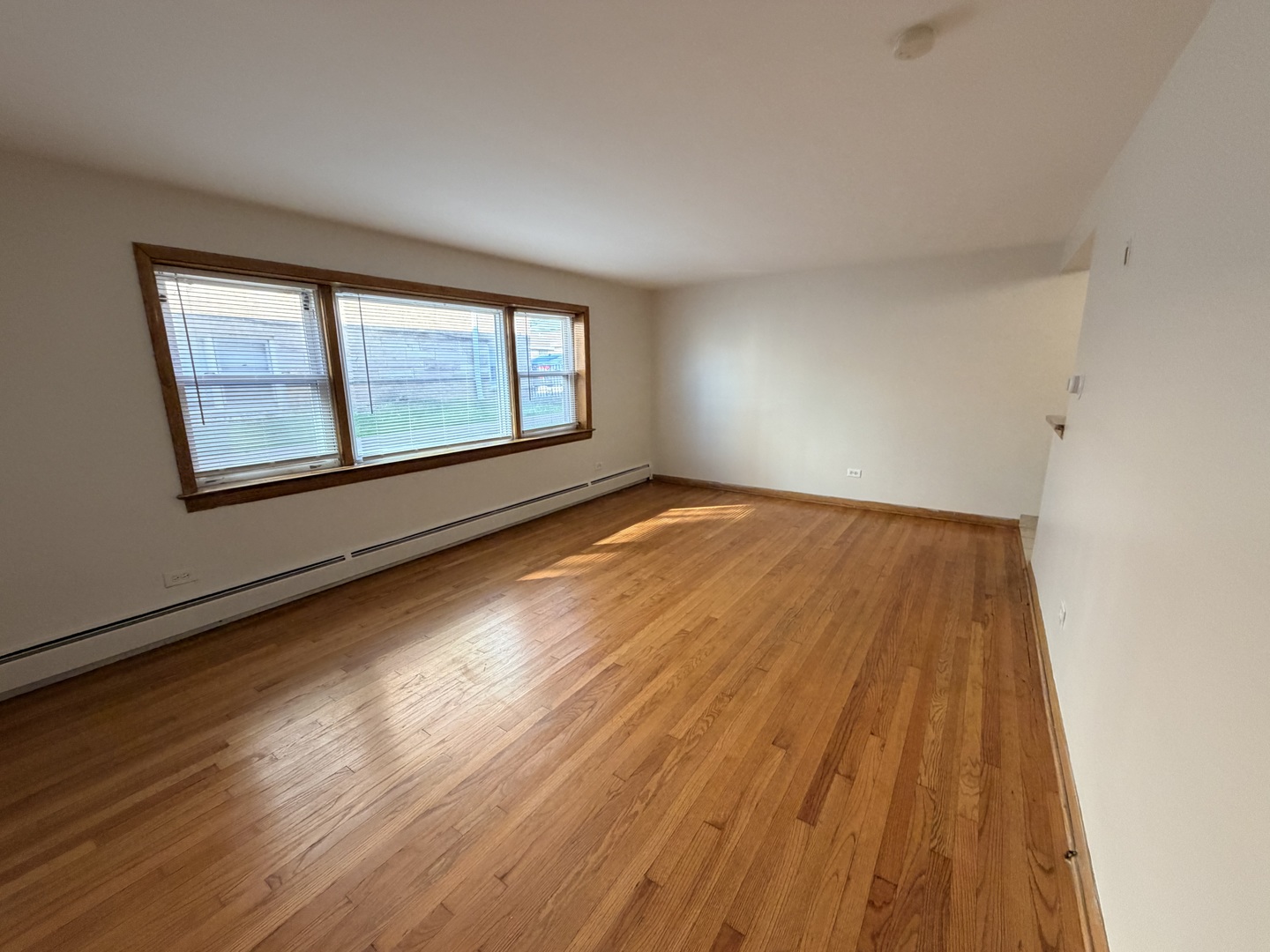 1915 S Harlem Avenue Garden Property Photo 2