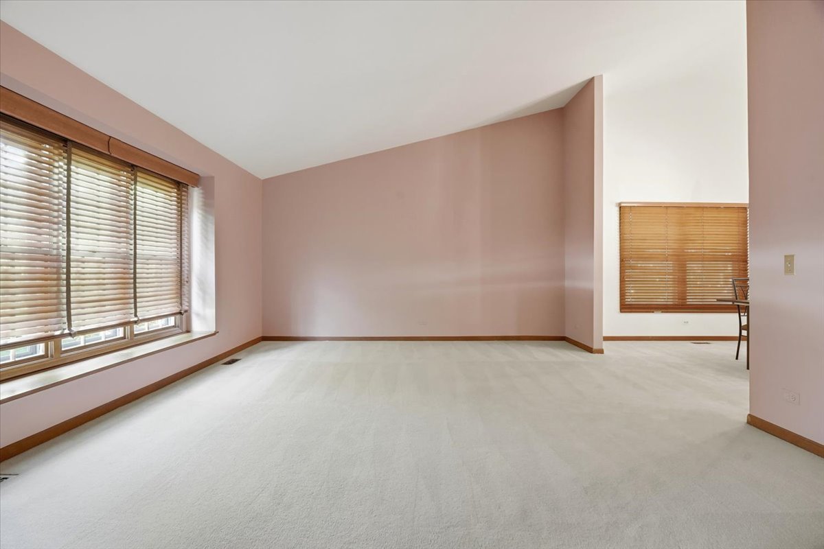 1173 N Clearwater Court Property Photo 3