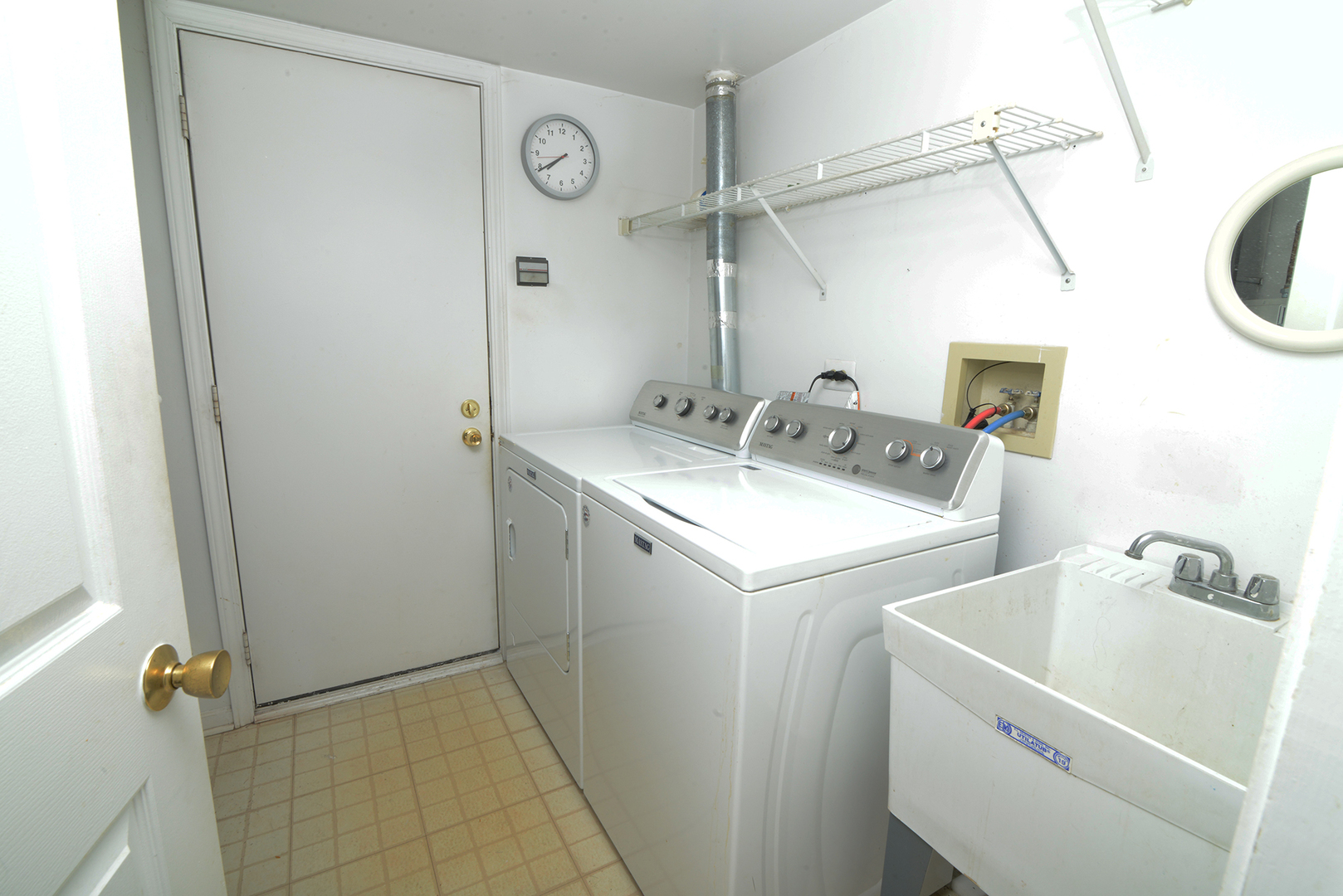 1050 Ridgefield Circle Property Photo 13