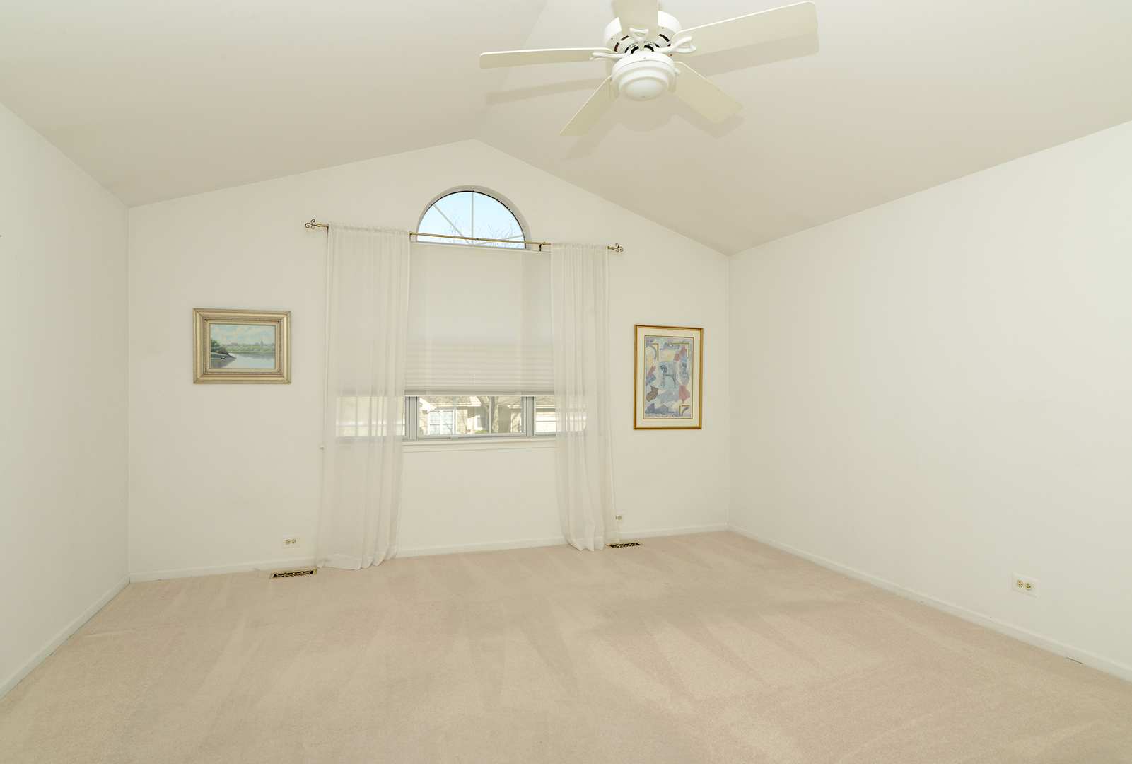 1050 Ridgefield Circle Property Photo 17