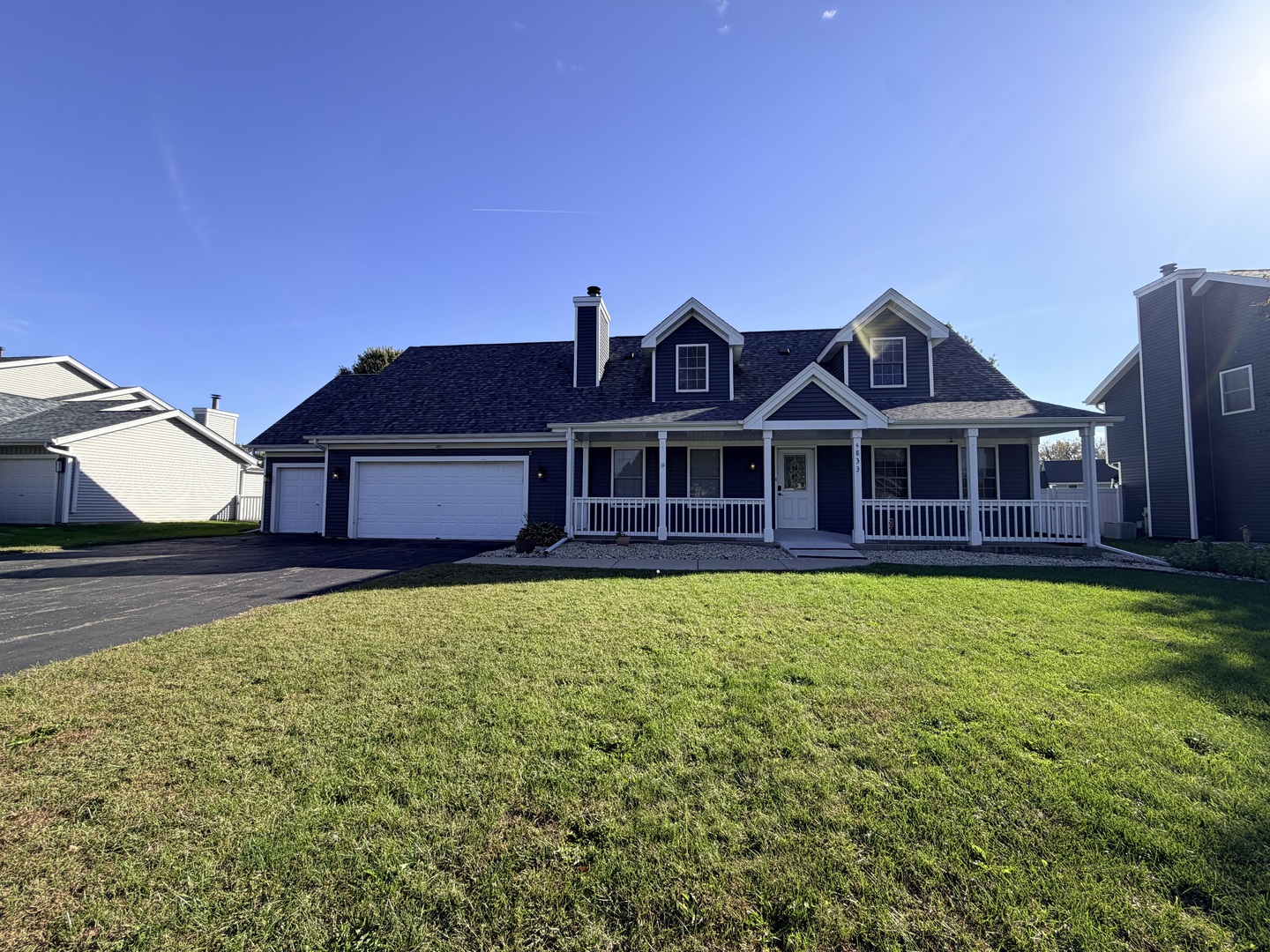 4833 Zenith Parkway Property Photo 1