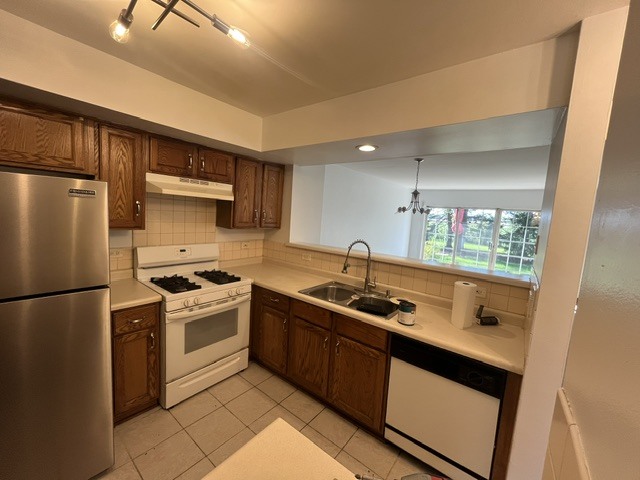 1908 Grove Avenue Property Photo 4