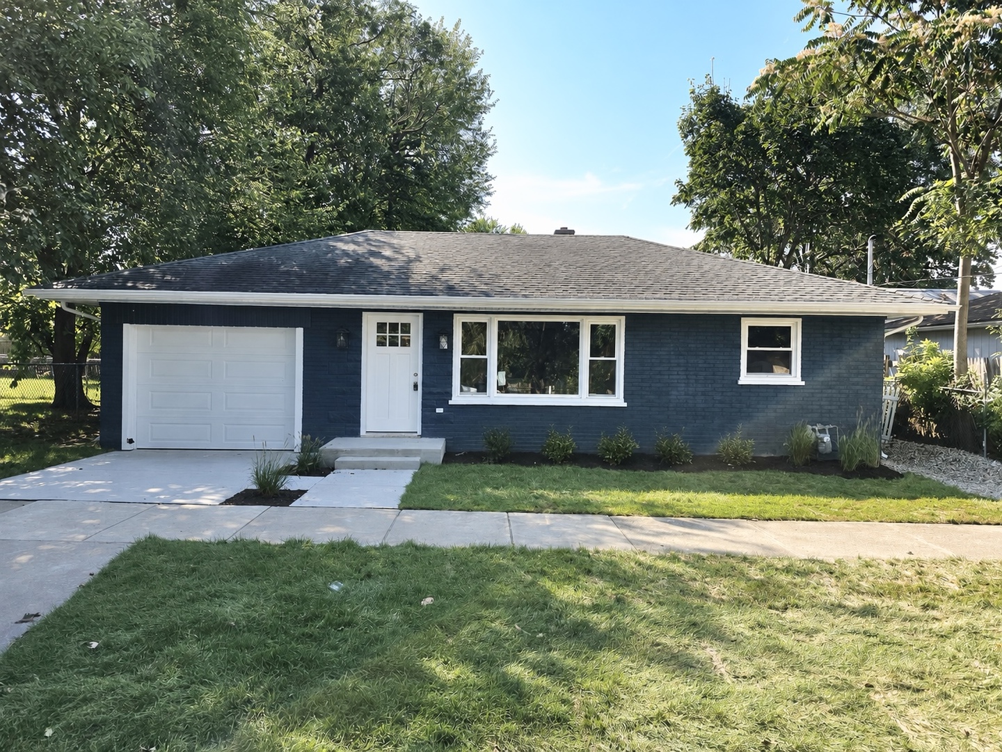464 Trask Street Property Photo 1