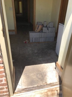 735 W 79th Street Property Photo 4