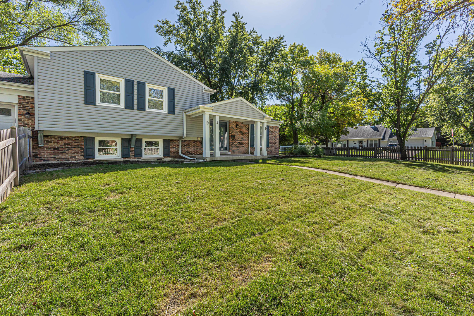 4 Tamarack Avenue Property Photo 4