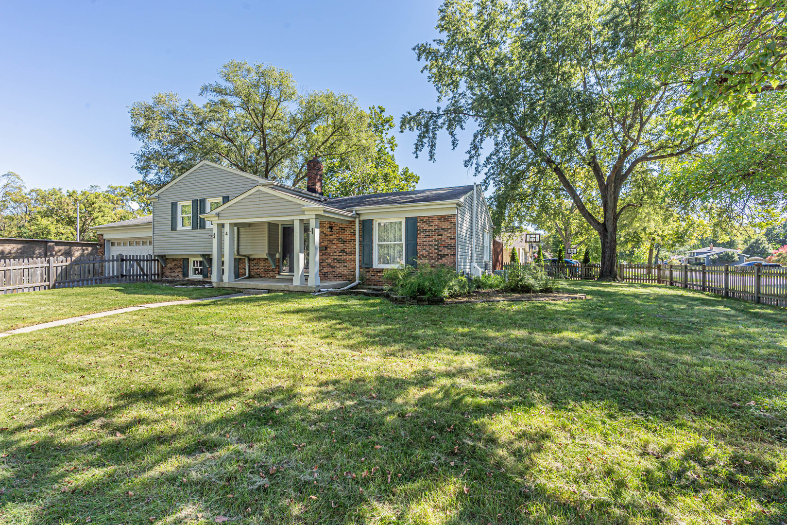 4 Tamarack Avenue Property Photo 5