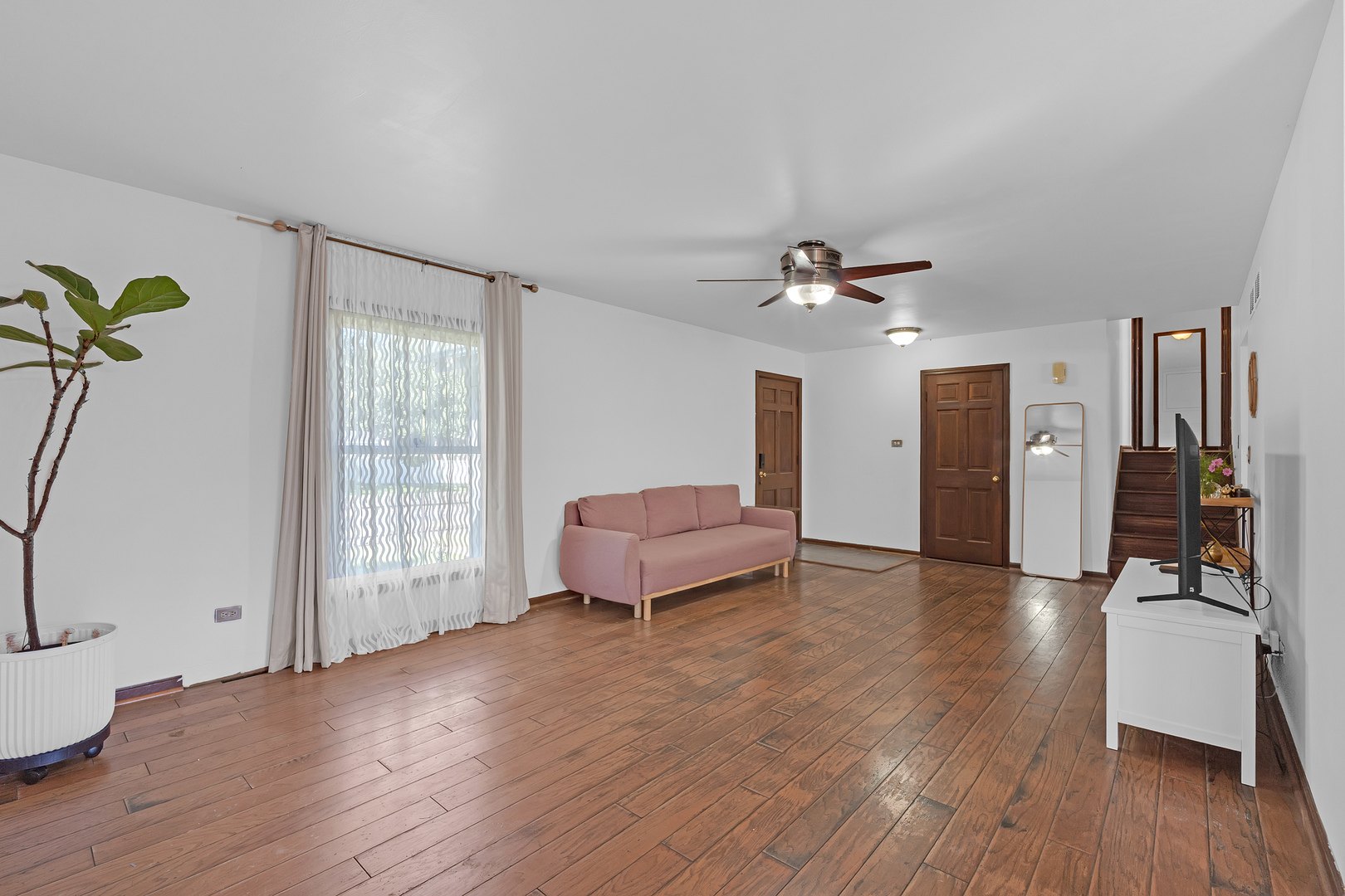 4 Tamarack Avenue Property Photo 7
