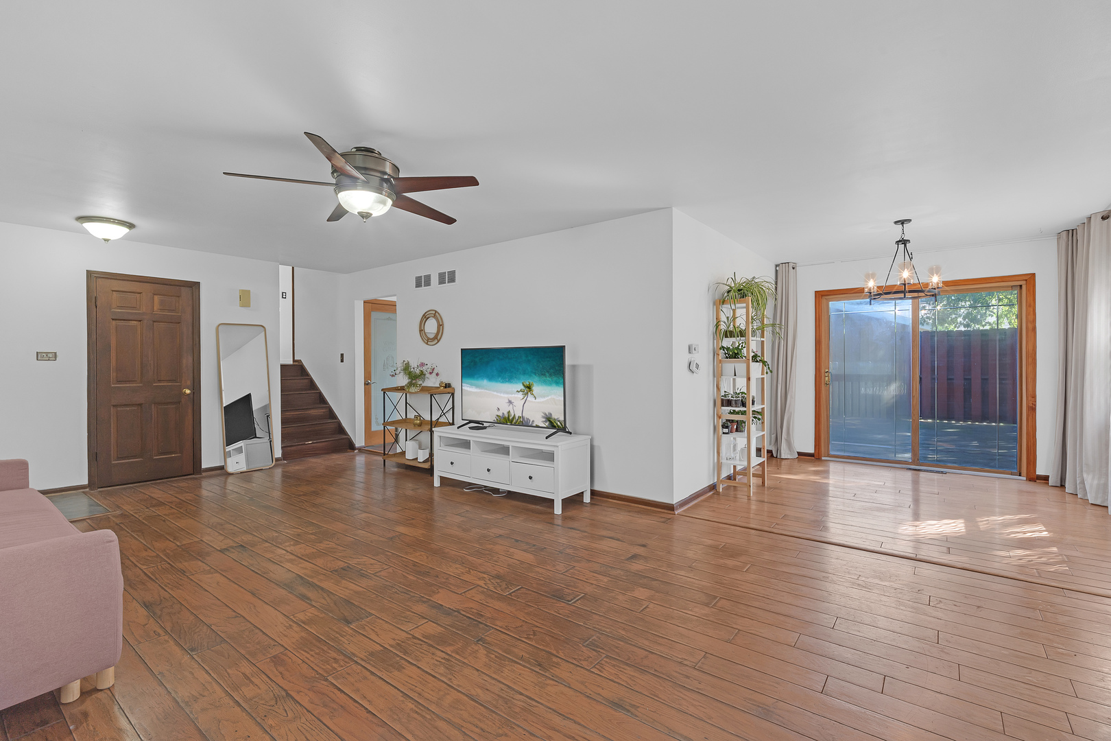 4 Tamarack Avenue Property Photo 9