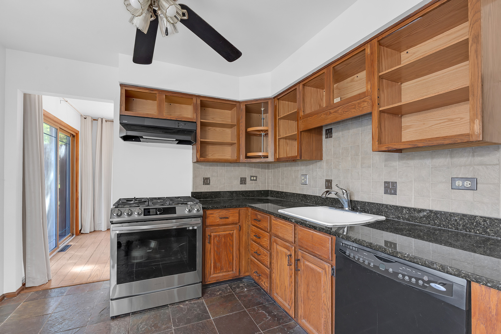 4 Tamarack Avenue Property Photo 13