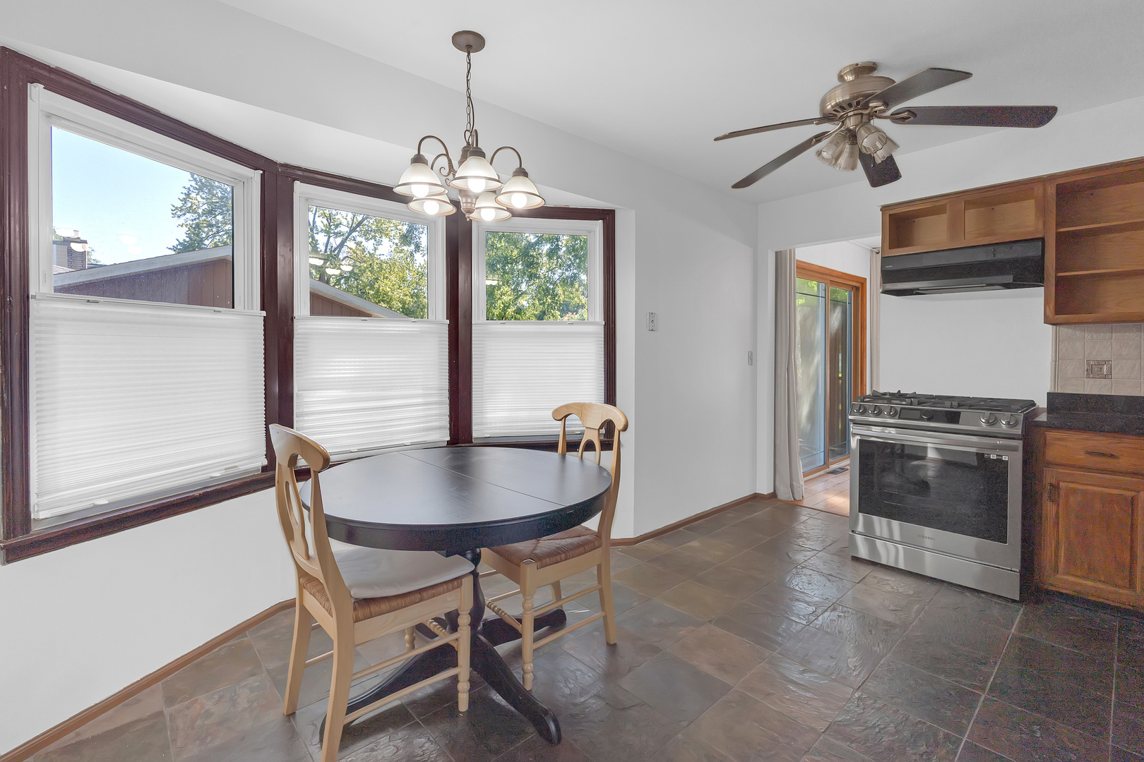 4 Tamarack Avenue Property Photo 14