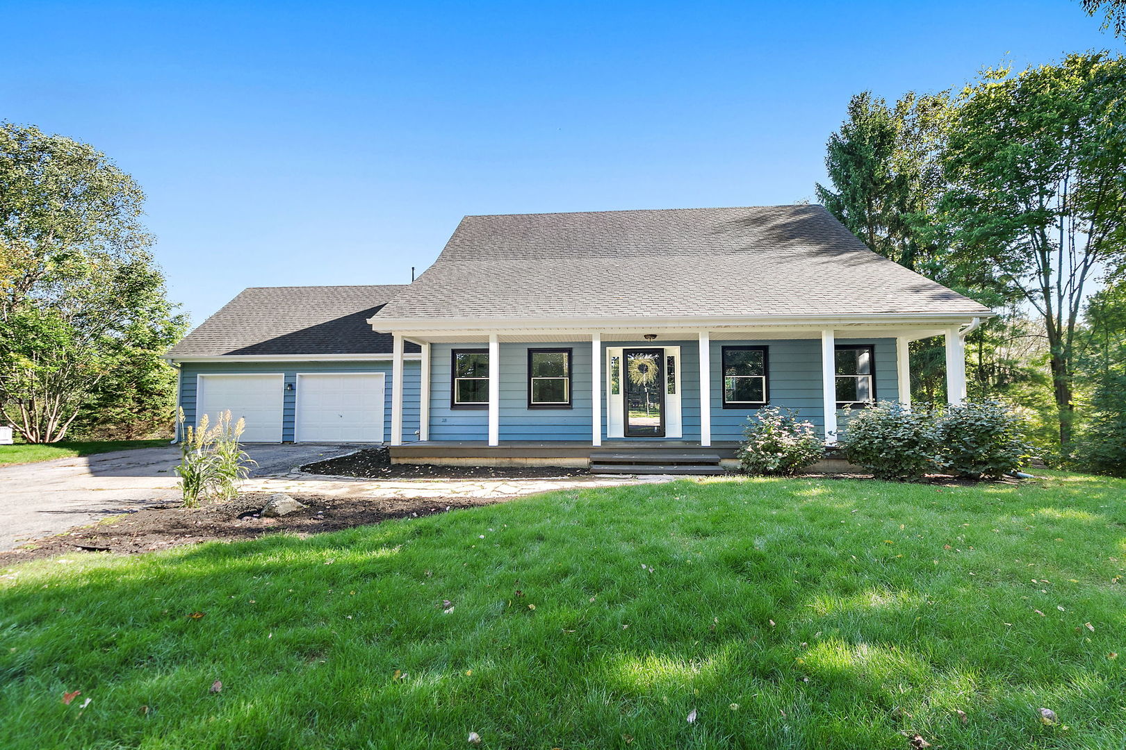39W255 Fabyan Parkway Property Photo 1