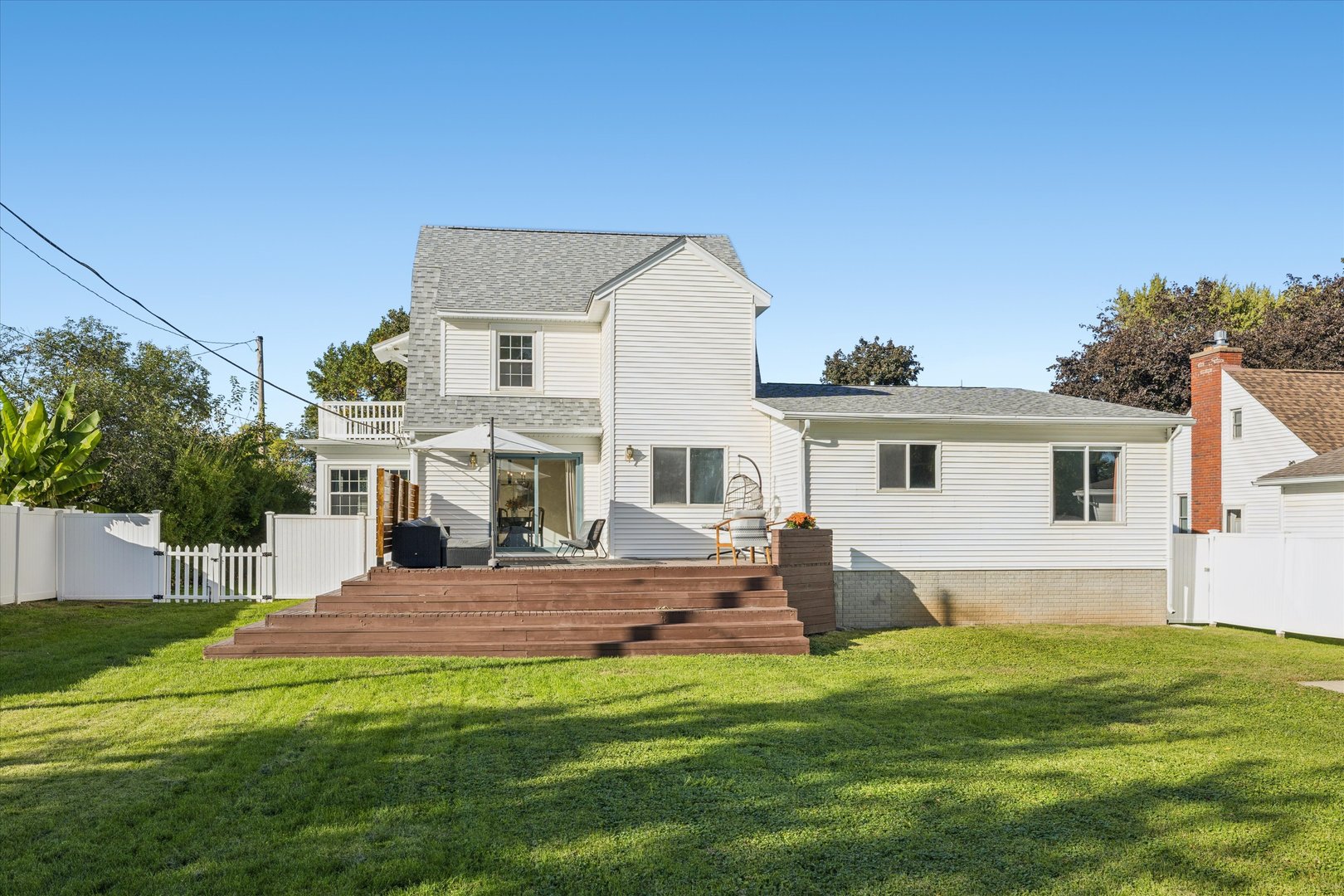 219 10th Street Property Photo 5